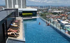 The Base In Pattaya Condo